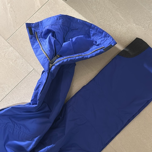 FILA brand ski SET. NWOT. Includes Jacket (10) and pants (8). Never worn! - Picture 13 of 16